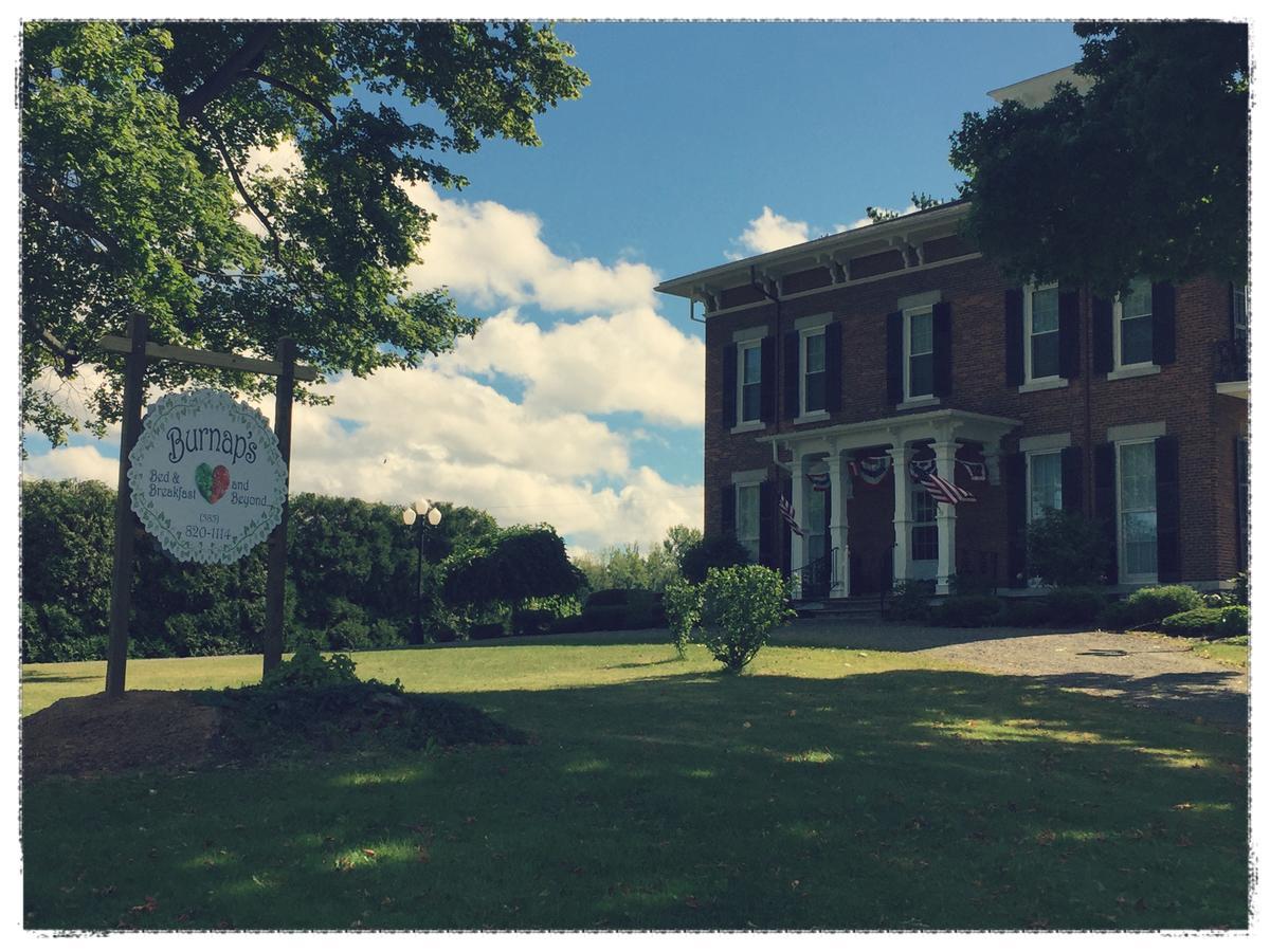 The Inn At Burnap'S Sodus Exterior photo